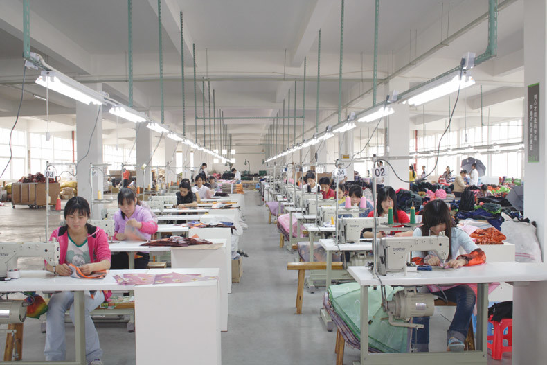 Xiamen United-Prosperity Industry &amp; Trade Co., Ltd. خط إنتاج المصنع