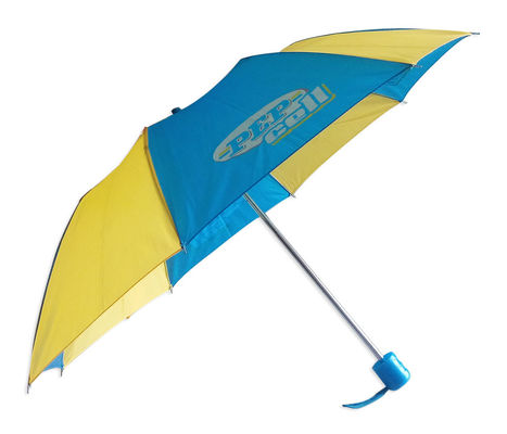 مظلة قابلة للطي صامد للرياح للماء مع رمح معدني 8 مم