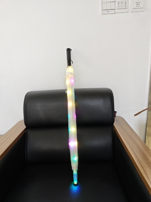 إضافة بوب من الألوان والوظائف مع مظلة Creative Umbrella's LED Lighting POE